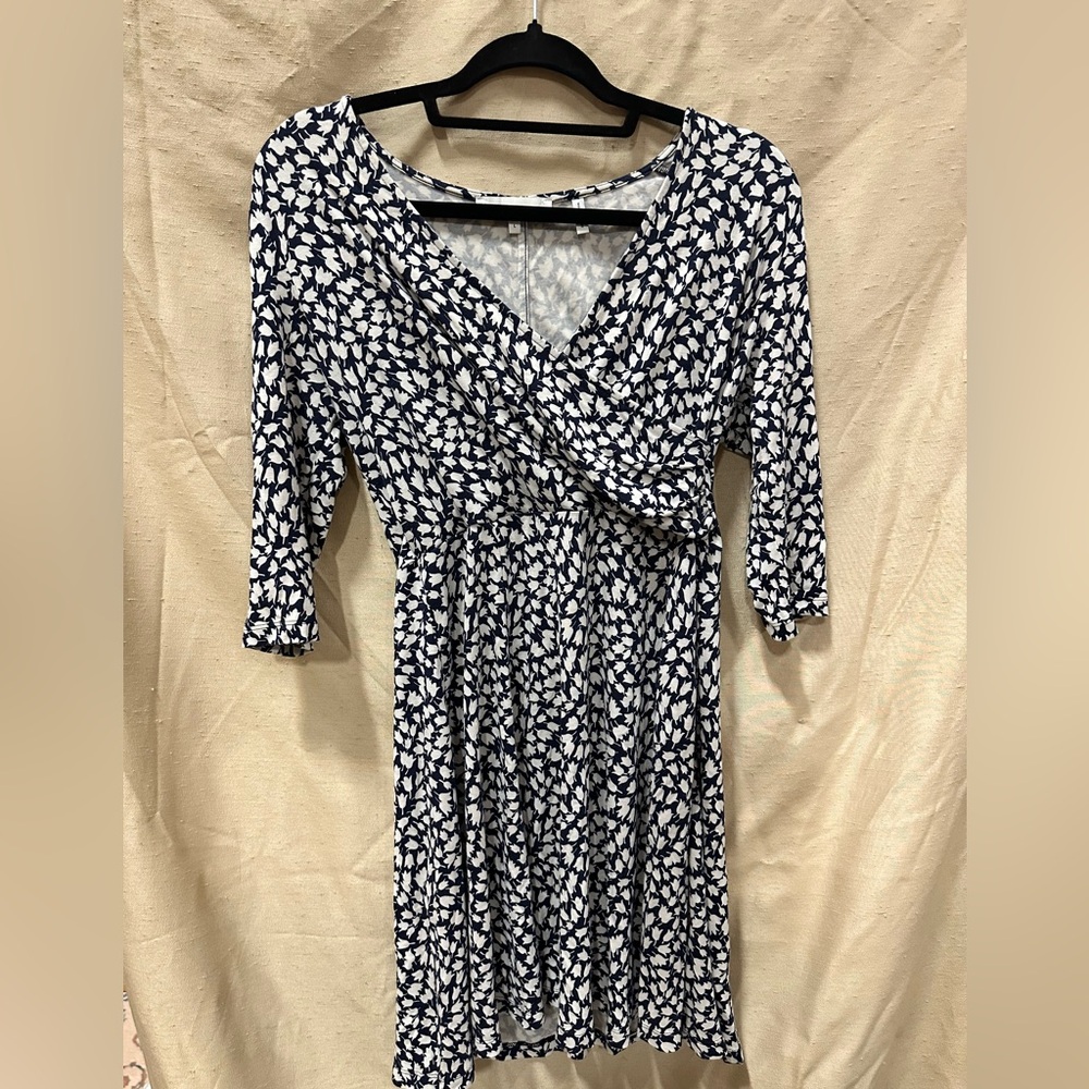 Lark & Ro Black and White V-Neck 3/4 Sleeve Sundress